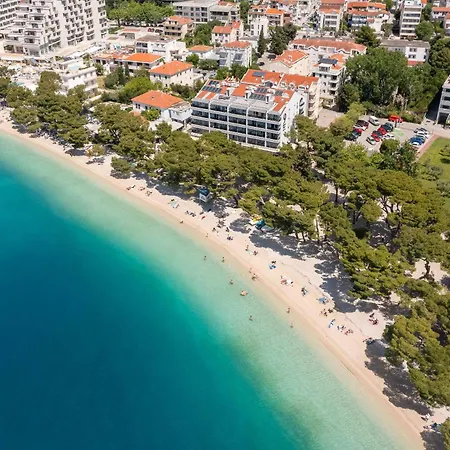Magnolia Center 1 Makarska