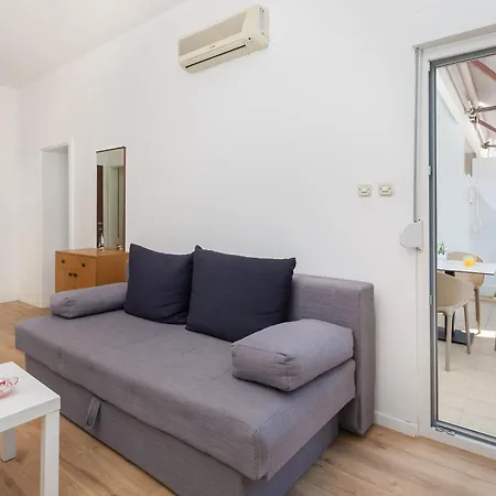 Magnolia Center 1 Apartment Makarska