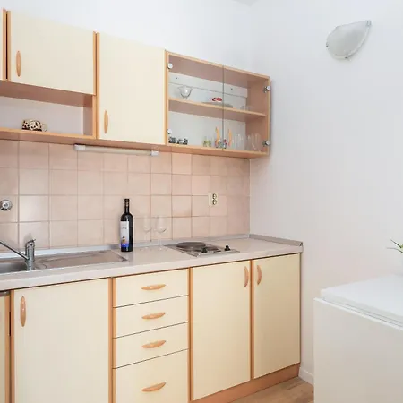 Apartment Magnolia Center 1 Makarska